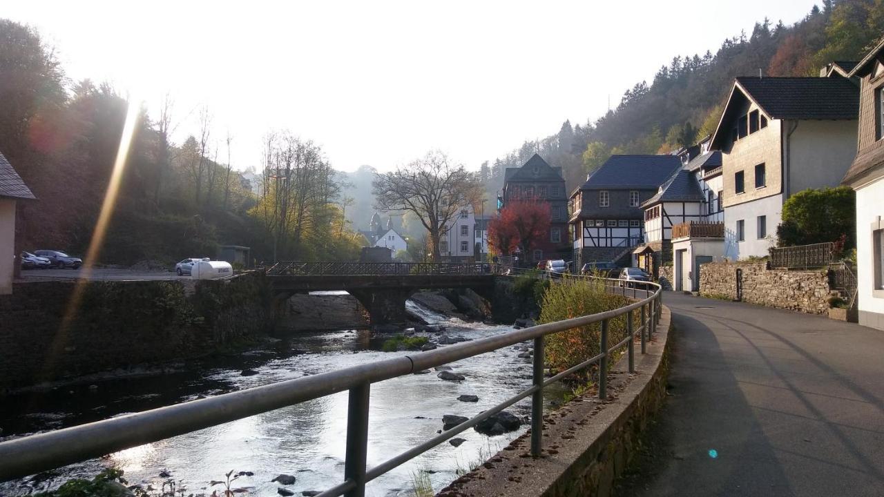 Hier & Jetzt In Monschau City Экстерьер фото